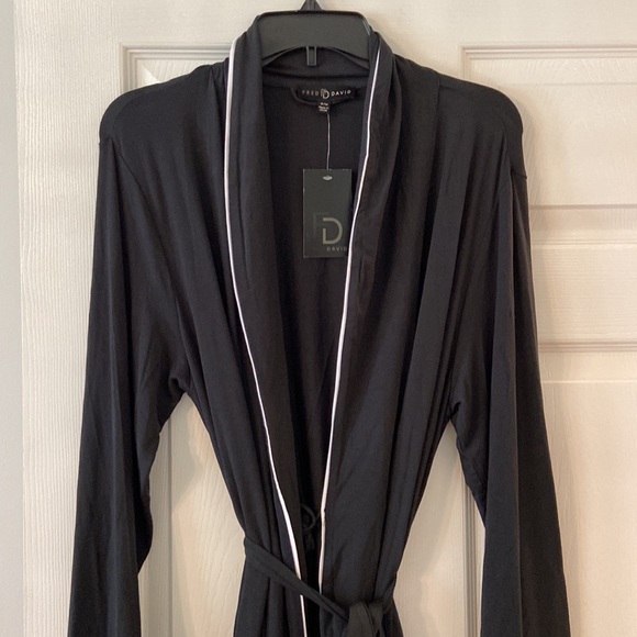 Fred David Bathrobes size SM brand new with tag color is black length33” - Picture 4 of 8
